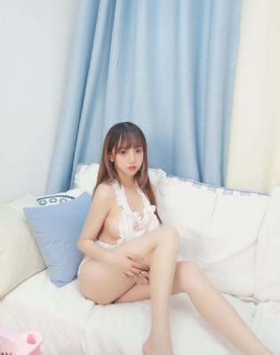 三个女人的美味艳遇_DVD视频大全