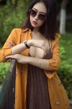 丰满少妇被猛烈进入的故事李龙_超清神马影院手机在线