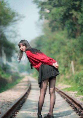 堕落的女律师235影视_720手机免费观看完整